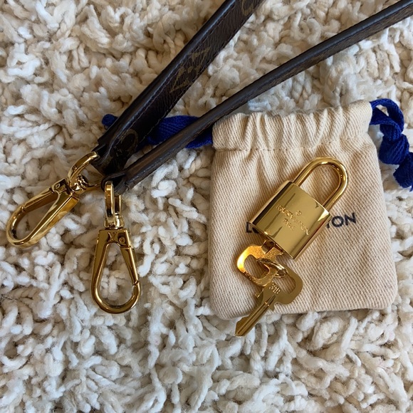 ćSOLDćLouis Vuitton Montaigne MM - Picture 3 of 14